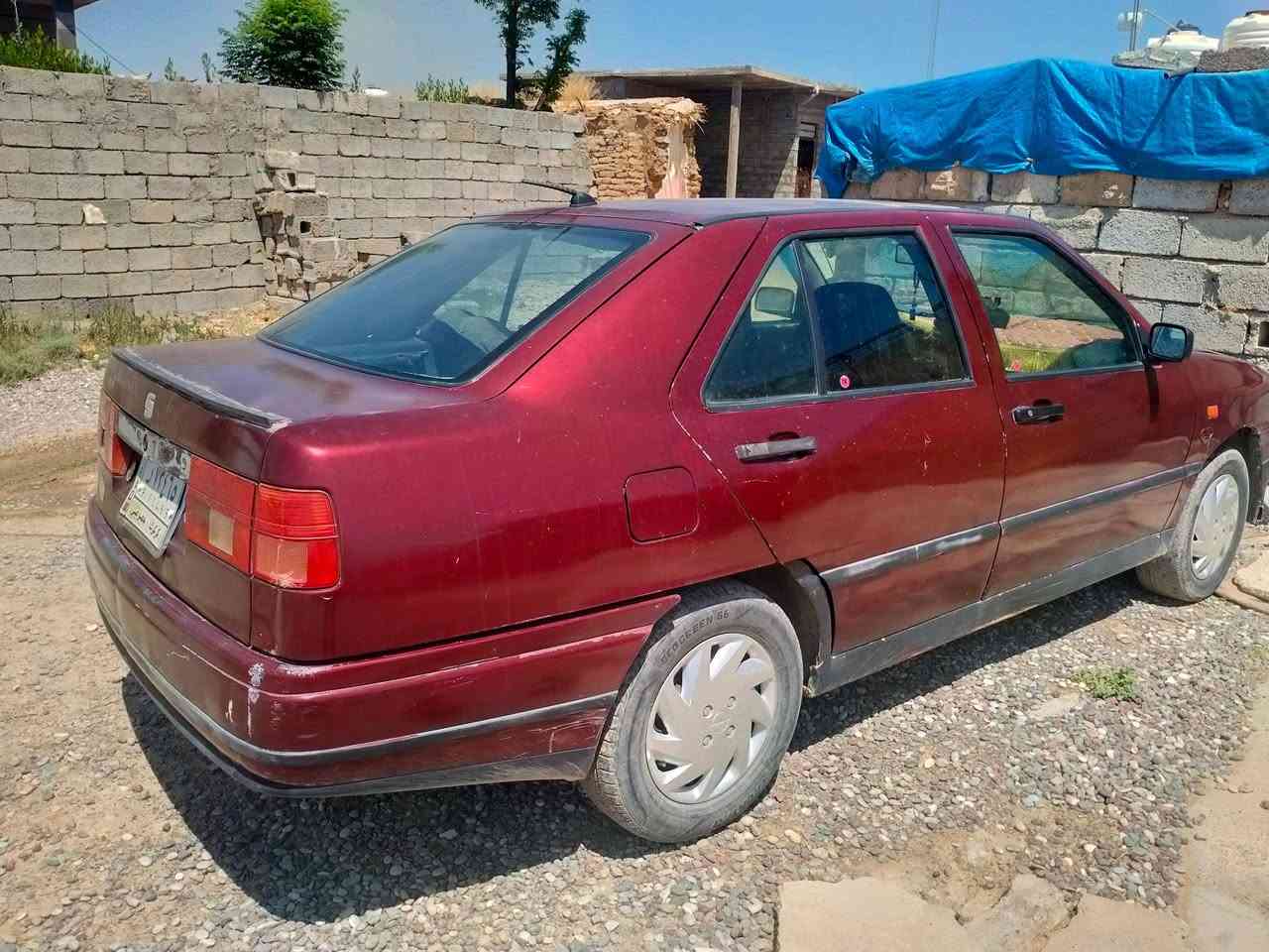 السلام عليكم سيات للبيع مراوس هم يرهم السياره موديل 92 السياره خير من الله بيه بدايت نفخ ول باقي شرط صدر جديد كير جديد  ول باقي كدام العين سنويه21 ***********
