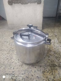 اخوان غراض مال بالة اصلي استعمال قليل جداً  وصواني مال مقبلات عدد11 ات...