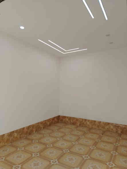 دار للايجار طابق الثاني
مساحه 150متر
يحتوي على غرفتين نوم مع هول واستقبال ومطبخ وصحيات وبيتونه
عنوان كركوك أسرى والمفقودين قرب معهد الفنون الجميله
سعر 225الف ماء وكهرباء على صاحب الدار

***********📞علي 
*********** 📞ابو مصطفى يايجلي
