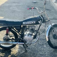 دراجه كلك ومكفوله من كلشي .. شاصي نامه ومكينه ارشه نضيفه كلش  350وبيها...