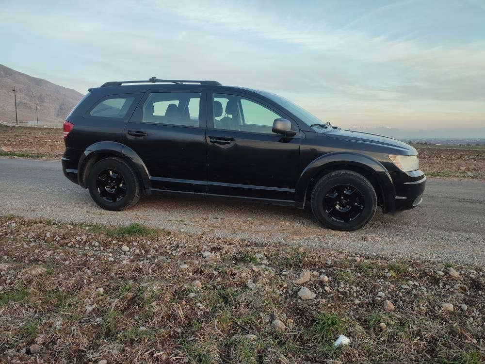 دۆج جۆرنی مۆدێل 2010 زۆر خاوێنە 102 هەزار ڕۆیشتوە مەکینەی نەکراوەتەوە سەنەوی تازە تا مناگی 7ی 2027 گێڕ مەکینە تەبرید ساردو گەرم هەموی بەشەرتن چوار تایەی نوێی لە ژێرە چوار پستۆنە بەنزین زۆر کەم دەخوات هی ماڵی خۆمانەو بەناوی خۆمانە سۆنەریم داناوە بێ زەڕبە شوێن دەوروبەری ڕانیە/ ***********/*********** رانية, السليمانية
