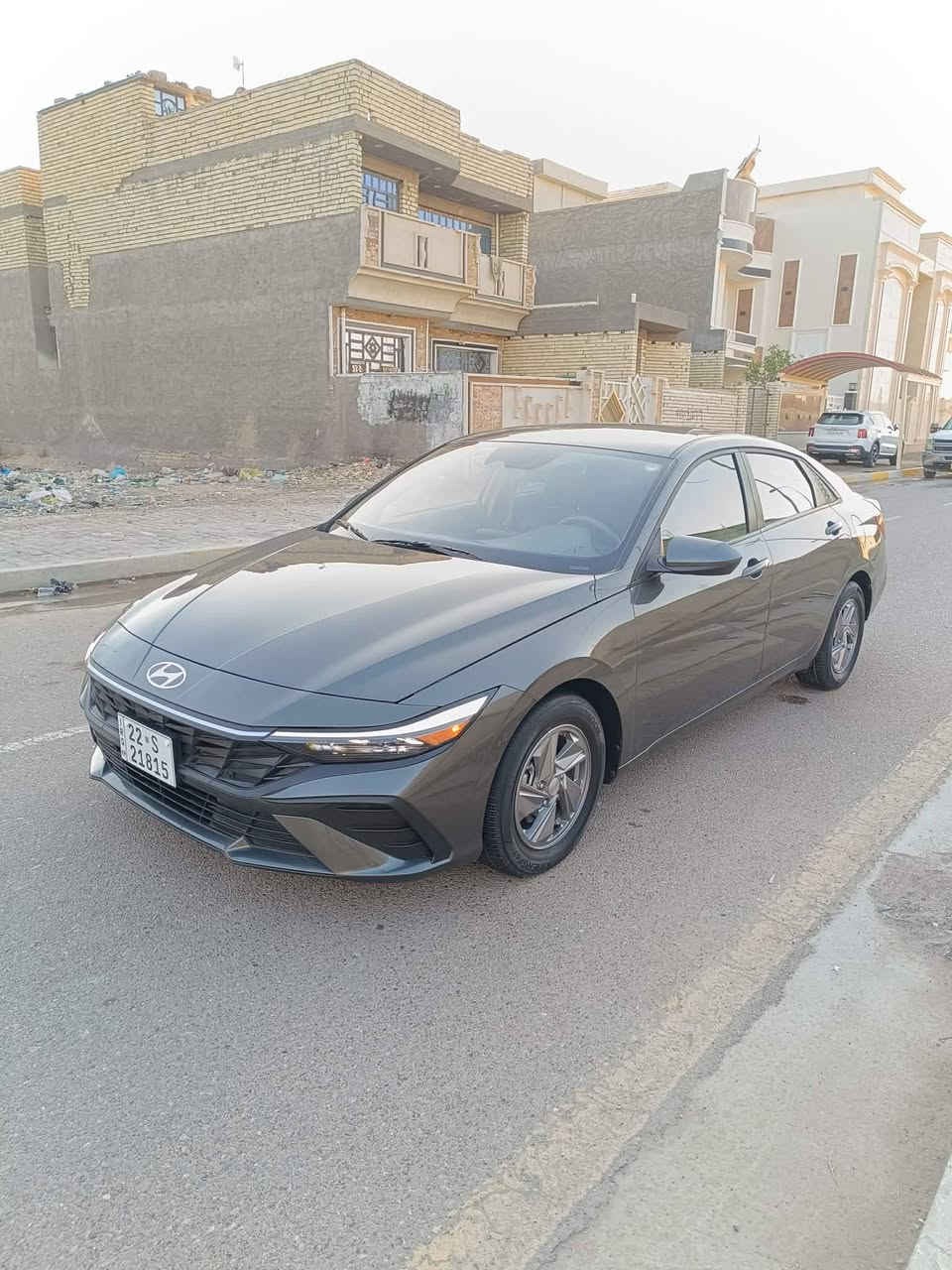 السلام عليكم
هونداي النترا للبيع موديل 24 رقم اربيل الجديد 
دخول جديد البارحه اترقمت حادث السياره قبق الصندوق صبغ فقط بجم كبس بدون ارباك  بدون دواخل 
المواصفات 
شاشه الكتروني 
لد نهاري + لايت زنون 
فول تحكم استيرن
ثلاث انظمه قياده
رادار امامي 
ويل كب توقف ذاتي عنده الاقتراب 
محرك 2000 دوش بانزين فقط
وباقي المواصفات المعروفه 
مكان السياره
الهاتف ***********/***********
