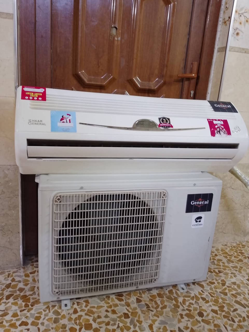يتوفر لدينا سبالت مستخدم نظيف اخو الجديد  الاحجام المتوفرا وشرط الضمان
1- طن ونص   »»  275 الف 
2- طنين ونص »»  340 الف 
اسعار مناسبه كلش 
العنوان موصل الأيسر حي سومر 
الاستفسار ‏‪***********‬‏
