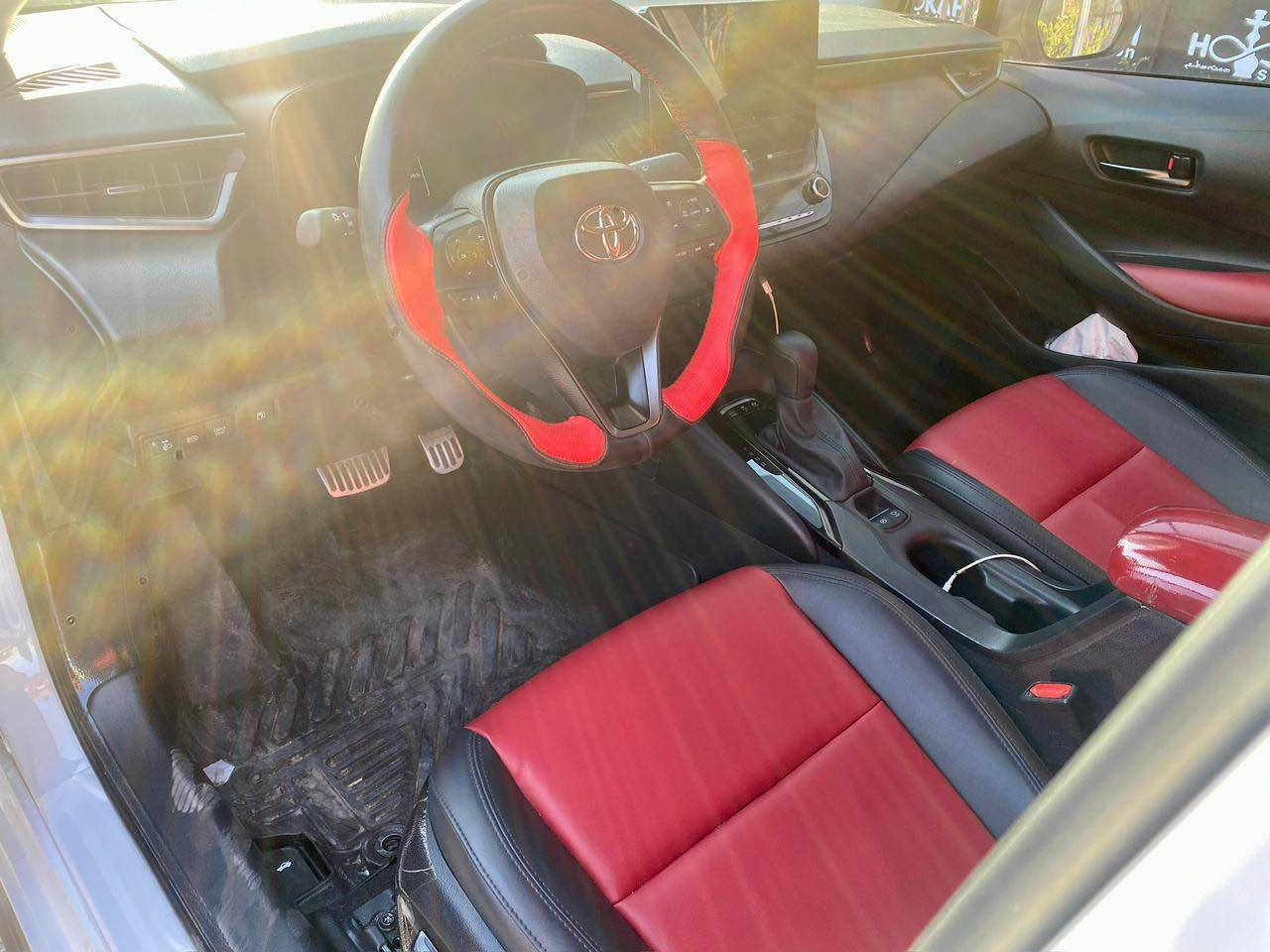 سەیارەکە بێ سبوغە ٣٠ هەزار رۆیشتوە فول فول مواسەفاتە کوشن جلدی کارەبای و شاشەی خەلفی
تەنها دو قۆپی لە سەقفی هەیە داوای ١٧٠$ وەرەقە و مەجال بۆ زانیاری زیاتر پەیوەندی بکەن بە *********** أربيل, العراق
