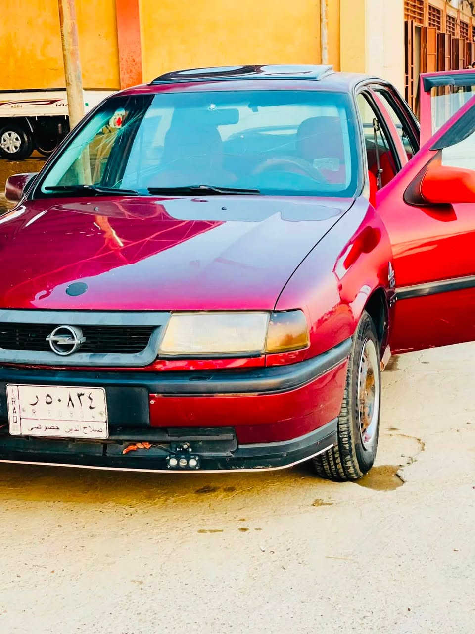 أوبل موديل 1990محدثه 1993
رقم صلاح الدين مشروع وطني كير ومحرك شرط تخم تايرات تحويل ثاني يوم من صاحبها الشرعي 
السعر 33$وبيها مجال بسيط 
***********
