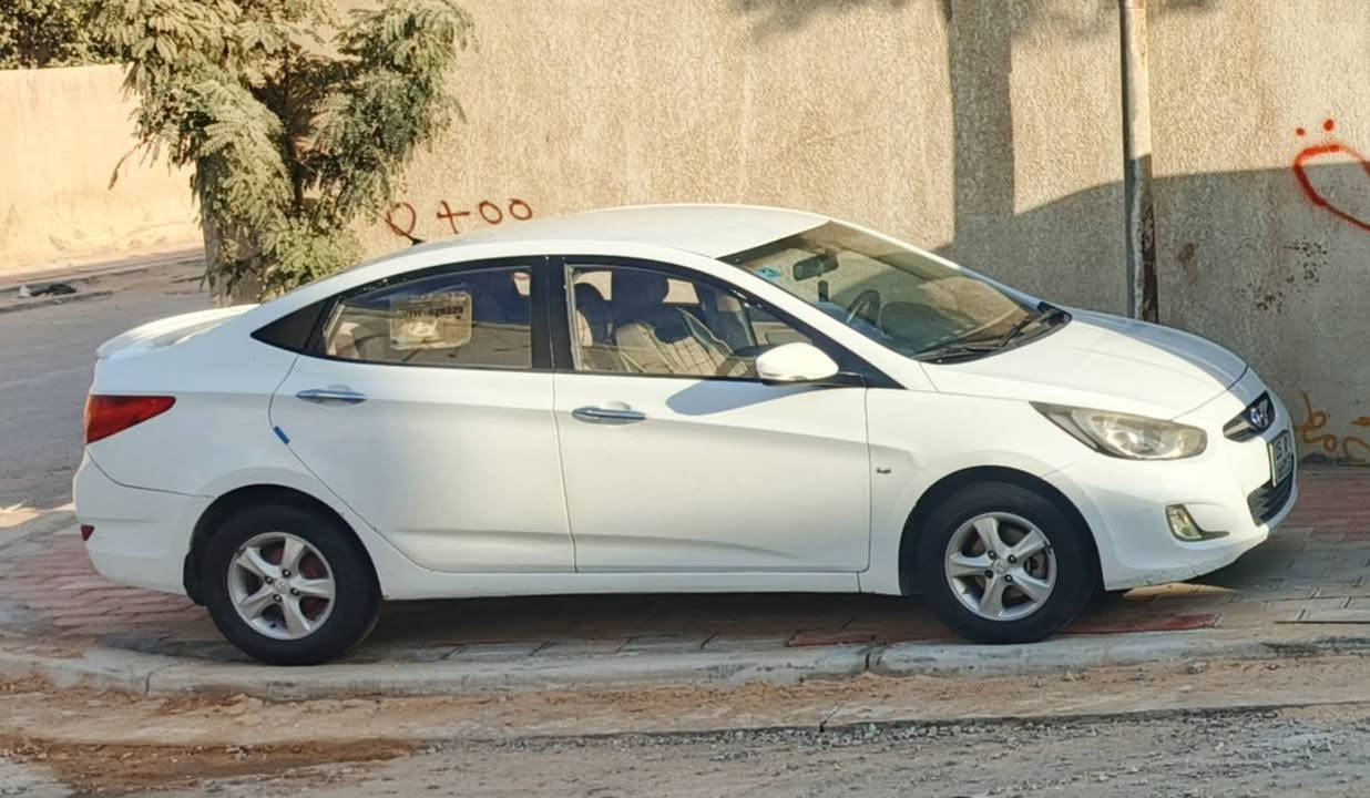 اكسنت موديل ١٢ بيه ٣قطع بدون داخل بس صبغ السعر ٨٥ سنويه ل٢٨ امداور وين ما ايعجبك رقم انكليزي مشروع وطني محرك ١٦٠٠ تبريد تدفئة شرط حداديه جديده مكاني أطويريج
للتواصل ***********
