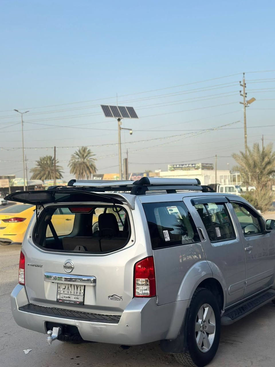 سلام عليكم
نيسان بافندر 2012 بيها جاملغ وشويه من الباب عندي سونار جديد بيها  رقم بغداد ألماني مكينه وكير وحداديه وتخم تاير جديد منظومة بانزين كلهة جديده السياره((( فول مواصفات دشبول ارمادا تبريد ٣ قطع تحكمات فور ويل كشنات كهرباء دوسات كهرباء سبعه راكب بعد هواي مواصفات))))مكان السياره بابل الحصوه
السعر (105)
الشراي يتصل((*********** ))
