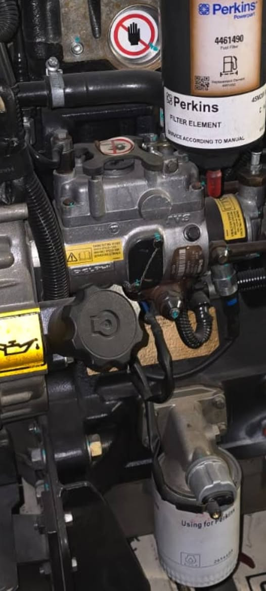 مولدة بيركنز ٦٠كيفي كاتم جبيلي نظيفه جدآ سيت بلادي للبيع بغداد ***********
