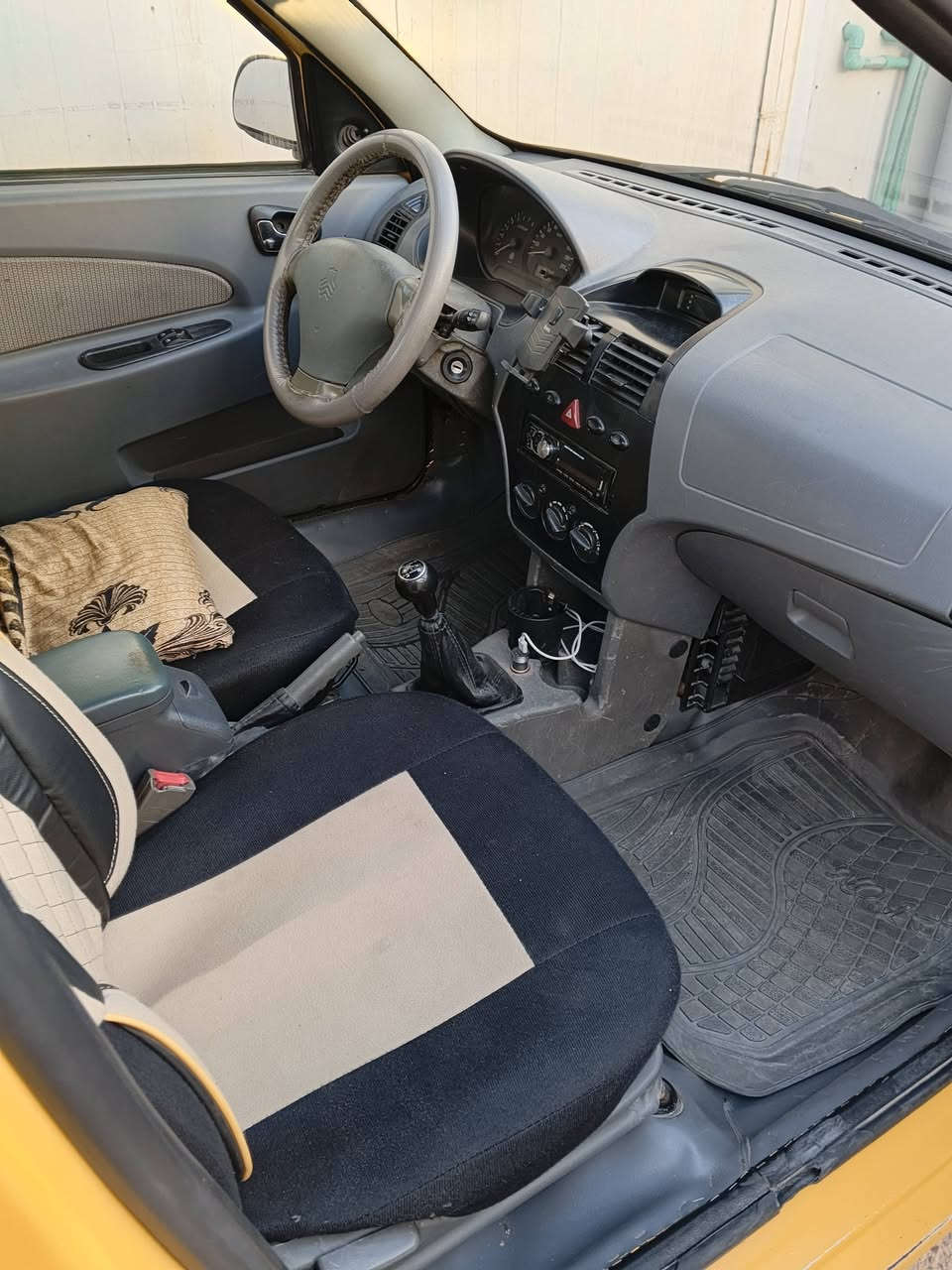 للبيع طيبة موديل 15 رقم بغداد انكليزي سعر 38ورقه قفل هاتف ***********
