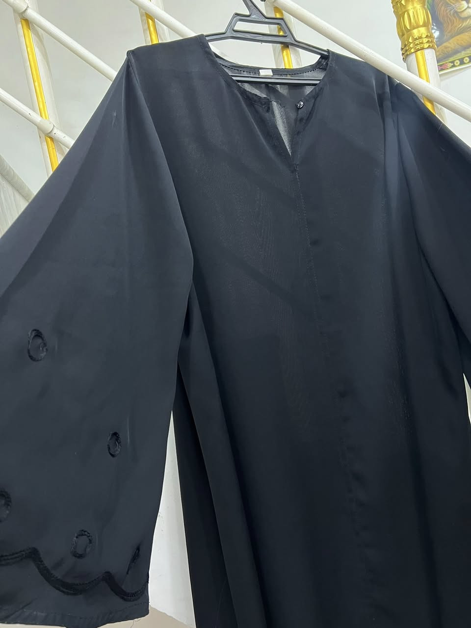 سلام عليكم بنات صايه وفستان جديدات كلش حلوات بلبس فستان يلبس وزن 90 سعر 20 والصايه قياس 56 سعره 20 وبيه مجال


**إذا كنت صاحب هذا الإعلان وتريد حذفه لأي سبب، رجاءا أرسل رسالة إلى الدعم الفني**