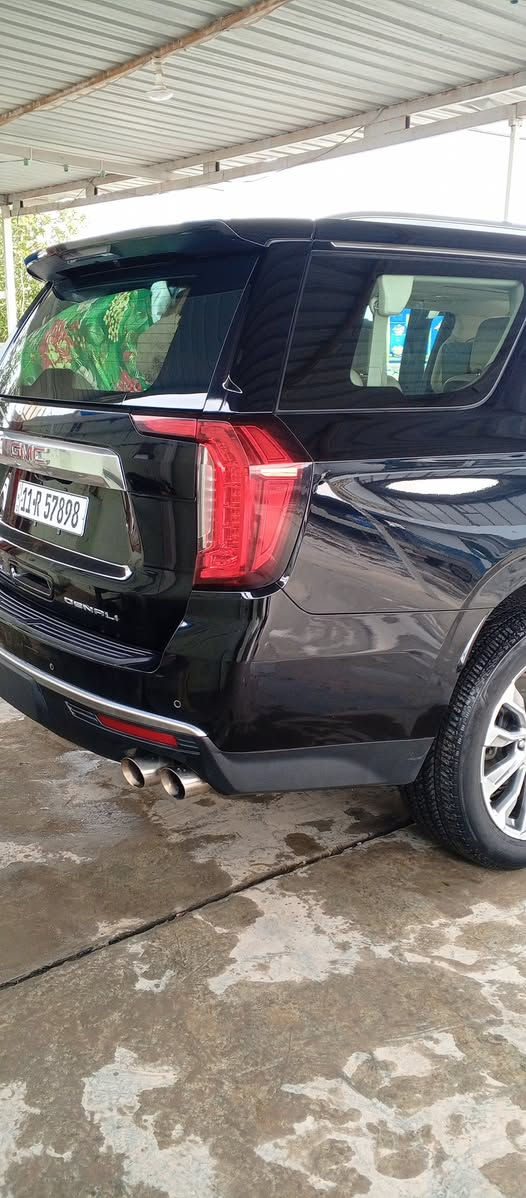 سلام عليكم جمسي دنلي البيع فول1/1 ماشيه 90الف سيارة خليجي موديل 22 محرك 6200 بعدها بل ضمان لحد 2031ضمانه وكاله المنصور أسعر 52 الف وبيه مجال بصيط عنوان بغداد ***********
