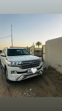 لاندكروز 2017 GXR بريمر اصلي   بيهه بارد كلش قليل السونار موجود   السي...
