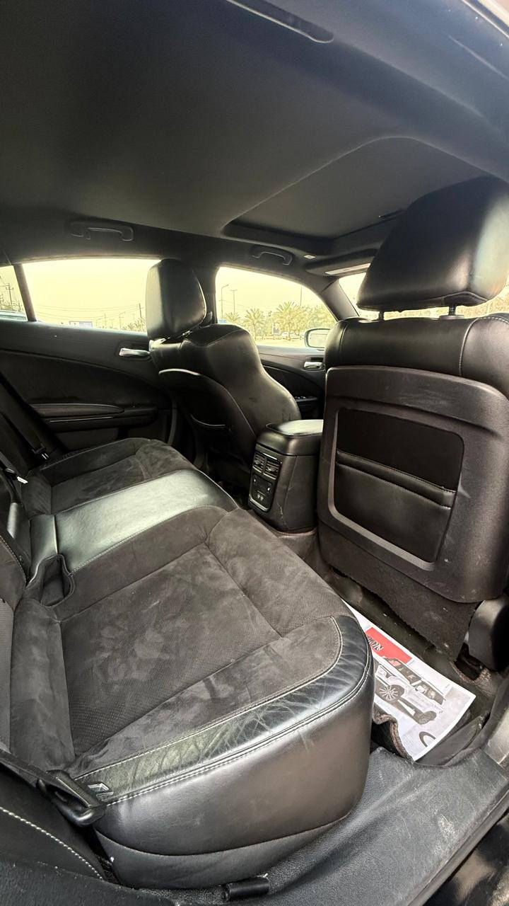 جارجر 2020  gt فول مواصفات بلاك ادشن
  بغداد تحويل ثاني يوم صور الحادث بل منشور وبيهه جاملغ خلفي كلير من أمريكا  السعر 169$ سعر جدا مناسب بالعافيه على ياخذهه  ***********                                                         ‏‪***********‬‏ 
                مكان السياره الكراده

بلاك اديشن فول الفول أعلا فئه GT
6    .3.6  :المحرك
المواصفات :
بصه دخول ذكي فتحه سقف 
شفتات

جناح خلفي اسود.

ويل قياس , 19انچ اسود

فور ويل 4/4

مقود القيادة رياضي

* مقاعد رياضية من الشاموا مع جلد الأسود.

* نقطة عمياء

رادار مع مانع تصادم أمامي.

مصابيح أمامية زنون

كشافات الضباب زنون .

المصابيح الأمامية مع LED .

حساسات خلفية.

شاشه كبيرة مع نظام ملاحة نفكيشن GPS .

سستم صوت الپاین

* فتحة سقف (سلايد) .

المقاعد الأمامية كهربائية

ذاكرة لحفظ وضعيات الجلوس (ميموري) .

* مقاعد أمامية تبريد وتدفئة

* مقاعد خلفية تدفئة

* تشغيل عن بعد

* المقود كهربائي .

تدفئة مقود القيادة

* محدد سرعة

* تلفون بلوتوث

* كاميرا خلفية

* مرايا متحسسة للاضاءة العالية .

کیر شفتر بالستيرن

* دخول ذكي بغداد, العراق
