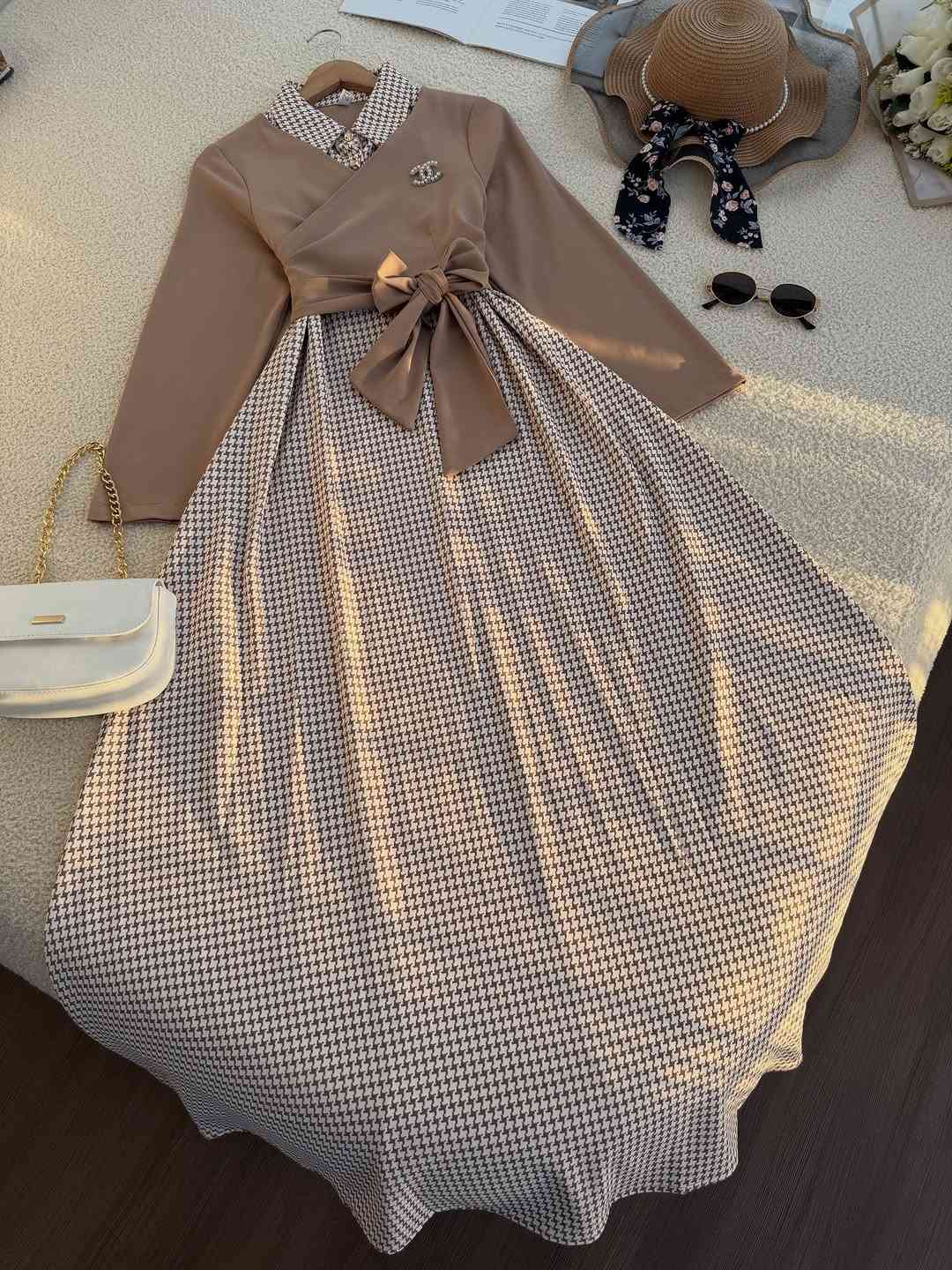 سعر 25 الف

القياس -38-40-42-44-46-48

نوع لقماش : نيكول الأصلي 

طول كامل 

وتساب ***********

يتوفر توصيل كافت محافظات العراق ت إن ربك يبسط الرزق لمن يشاء

#مشاهير العراق #يارب
#ستايل_موديلات_غاشن_نصائح_معلومات_مسابقات_بنات_احذية⁩و
و⁩
