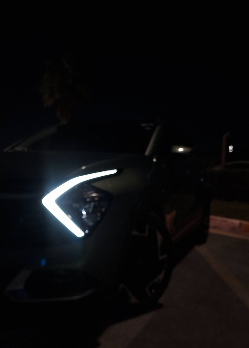 كيا سبورتاج GT-Line
موديل 2023 خليجي

وارد خليجي
فل مواصفات GT-Line

محرك 4 سلندر سعة 2.0 لتر تنفس طبيعي
لون زيتوني ميتالك مميز

المواصفات:

- سقف بانوراما كامل
- مقاعد جلد مع تبريد وتدفئة
- تحكم كهربائي للمقاعد الأمامية
- تدفئة المقود
- كاميرا خلفية
- حساسات أمامية وخلفية
- رادار جانبي
- نظام النقطة العمياء مع التحذير من المخاطر
- مثبت سرعة ذكي
- نظام المحافظة على المسار
- شاشة كبيرة
- عدادات ديجيتال
- أندرويد أوتو
- أبل كاربلاي
- تشغيل بصمة
- دخول ذكي
- تشغيل عن بعد
- عجلات GT-Line الرياضية
- باب خلفي كهربائي
- إنارة LED كاملة
- كشافات زينون

السيارة قفلة مواصفات السبورتج نظيفة وكفالة
رقم أربيل هزة وفحص جديد، شرط التحويل او وكالة ثاني يوم .

سعر 195 ورقة

رقم المالك: ***********
