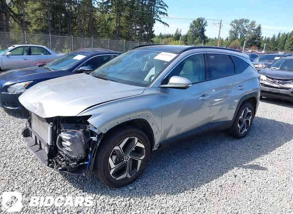 توسان أمريكي 2023 لمتد فول مواصفات خمس كاميرات كشنات تبريد تدفئة فور ويل تمشي وترجع ريموت بانوراما جميع الايرباكات سليمة وهواي مواصفات ماشية 18 ألف مكاني ديوانية السعر 225 مكفولة من الصبغ حادث خفيف حافة البنيد 
***********
