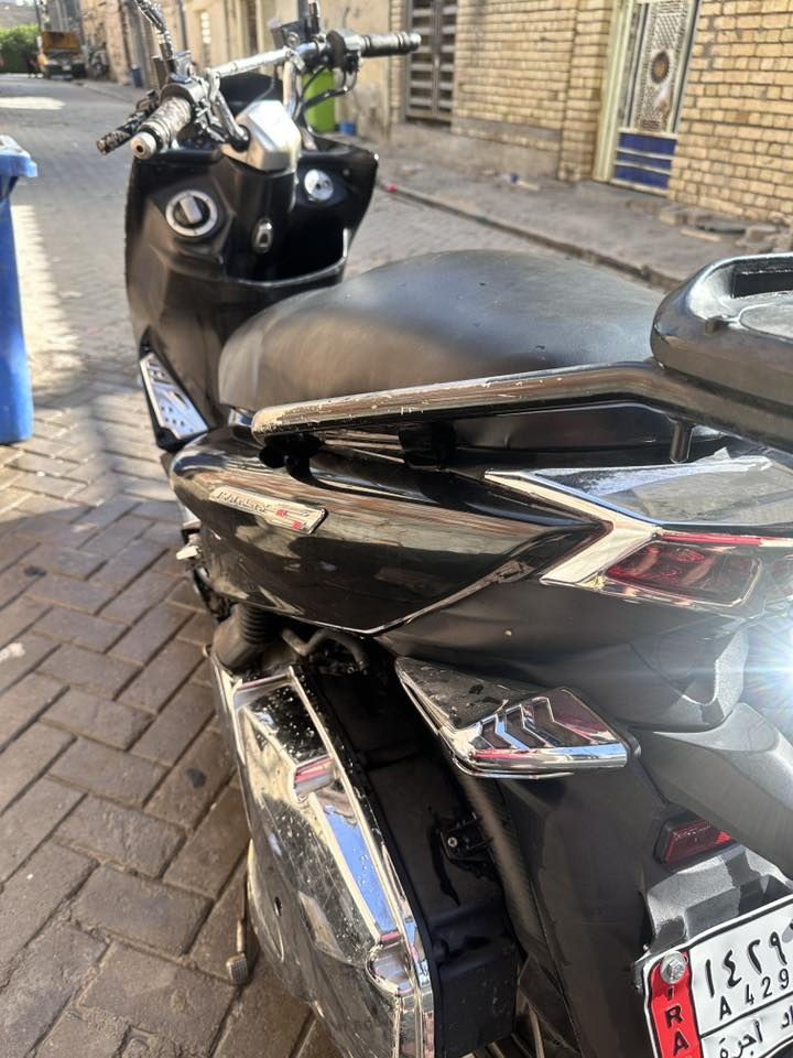 دراجة ماجسته إس للبيع الدراجه شغاله نقصها باتري وتاير خلفـي أبيع كوم حديد العنوان بغداد مدينة الصدر السعر بـ500الف وبيها مجال بيع مستعجل الاستفسار اكثر على الرقم ***********
