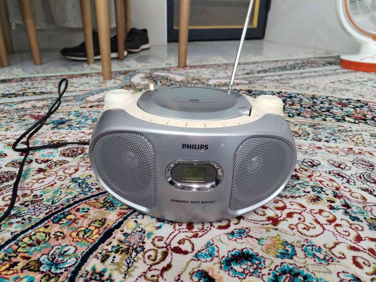 سلام عليكم راديوات للبيع عدد ٢ سعر الواحد 80 للاستفسار الاتصال على الرقم ***********
