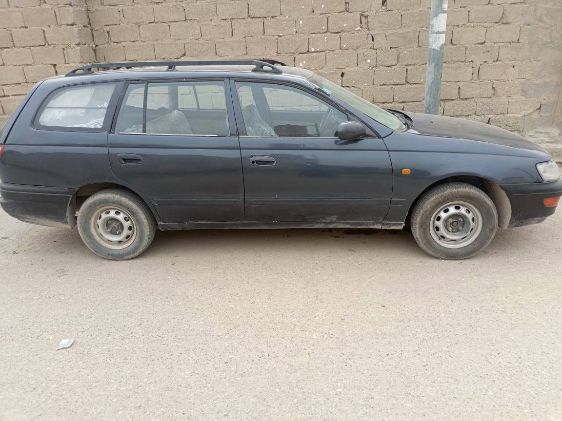 كورلا للبيع  رقم انكليزي  حلوه ونضيفه  هاتف ***********
