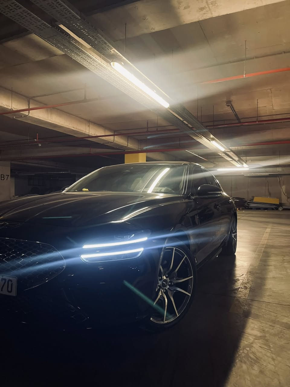 Genesis G70 2022 
فول فول مواصفات 
اربع قطع تبديل بدون ضربه و ارباك
205$
0750 3444604
