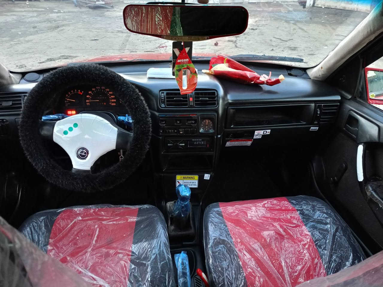 اوبل فكترا موديل92 رقم نينوئ ألماني
سنويه عضم2028كابون بانزين بيها 
حجم 18 كابريته صبغ سقف وجاملغاة الوره 
سياره نضيفه تايات جدد طخم ويل كب 
اربع دسكات طخم وره وكدام جدد 
كهربائية كلها شغاله الغرفه داخل السياره جديده 
كير ومحرك نضاف
ستيرن بور 
سقف تنته سلايت 
شرط التحويل صاحبها الشرعي بل ايمن 
مكان السياره ايمن #السعر33_بي_مجال 
 ***********
***********
