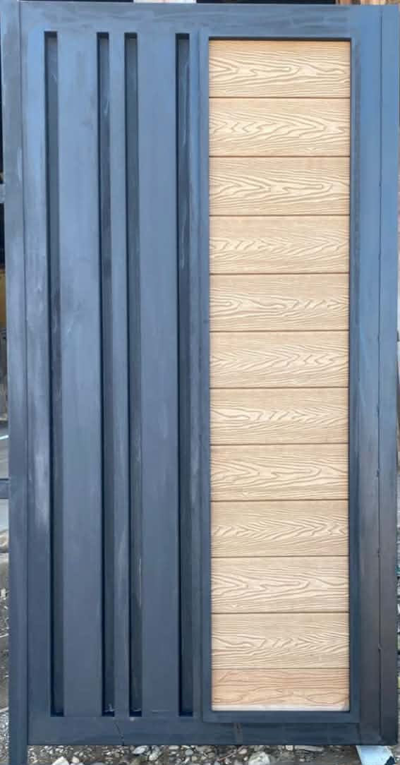 السلام عليكم 🔧 حداد عام – أعمال حدادة متنوعة 🔧
أقدم جميع أعمال الحدادة:
• أبواب حديد
• شبابيك
• درابزين
• مظلات
• تصليح وكص لحام
• أعمال حسب الطلب
داخل بغداد 
الرقم:***********
