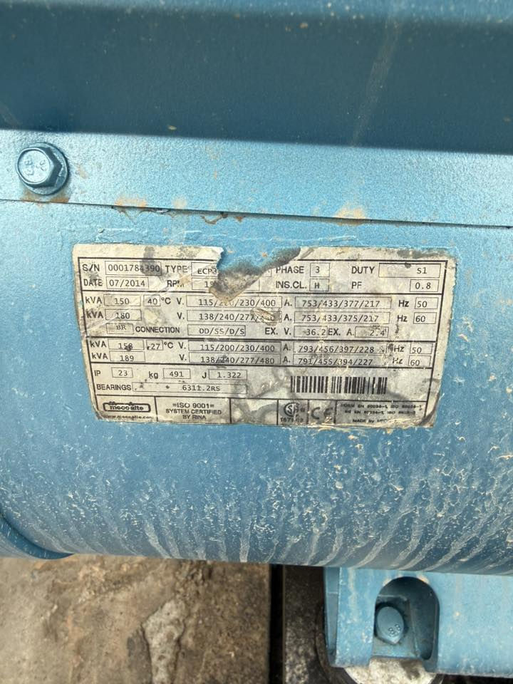 السلام عليكم
دويز 6 سلندر سوبر كولر 
150Kva 
ساعات العمل اقل 200 ساعة 
نظام اوتو حمايه فول اوتماتيك
وضع بلاد شركة  
أربيل صناعه جنوبيه 
نظام اوتو حمايه فول اوتماتيك
وضع بلاد شركة  
🚚يوجد توصيل الى جميع المحافظات وبضمان🚚
🚚كياندن هةية بو هةموو شاركان بةكرينتى🚚
 للاستفسار:
 ابو علي 
***********
***********
***********
