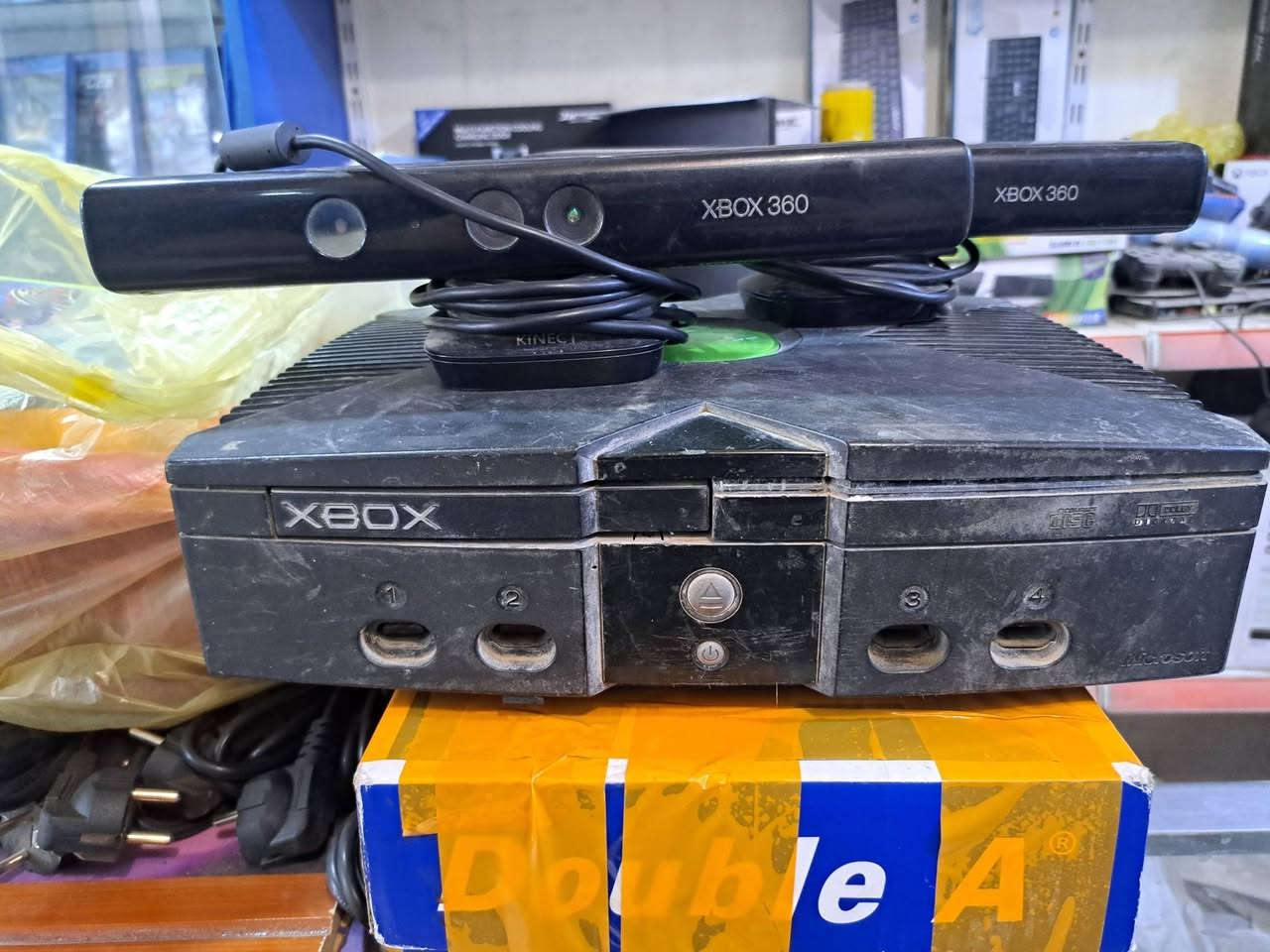 جهاز اكس بوكس اورجنال شغال بس ماكو صورة . وقطعتين كنكت شغالات .. السعر 25 الف .


**إذا كنت صاحب هذا الإعلان وتريد حذفه لأي سبب، رجاءا أرسل رسالة إلى الدعم الفني**