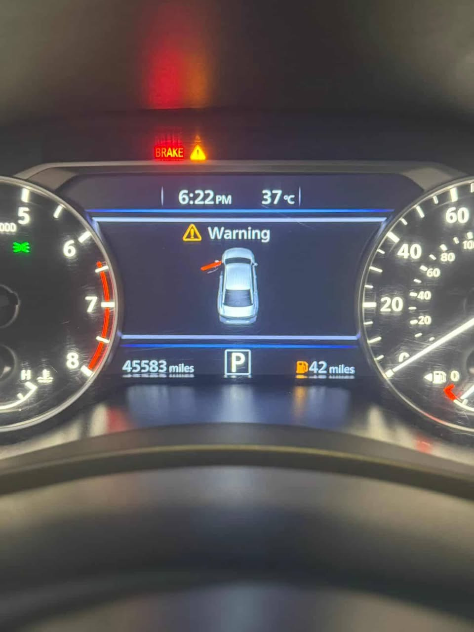 السلام عليكم للبيع 
نيسان التيما 2021 /اللون الفيلي 
الفئه SV
تحكمات ستيرن جهتين 
شاشه ترحيب 
بصمه ابواب 
رادار امامي خلفي (وقوف ذاتي) 
رادار جانبي 
كشنات مخمل 
كشنات كهربائي
تشغيل عن بعد 
ويل حجم 17
السياره بجم كبس 
ضرر السياره -جامرلغ تبديل 
الباب مال السايق والبونيد صبغ امريكا
*********** خانقين
