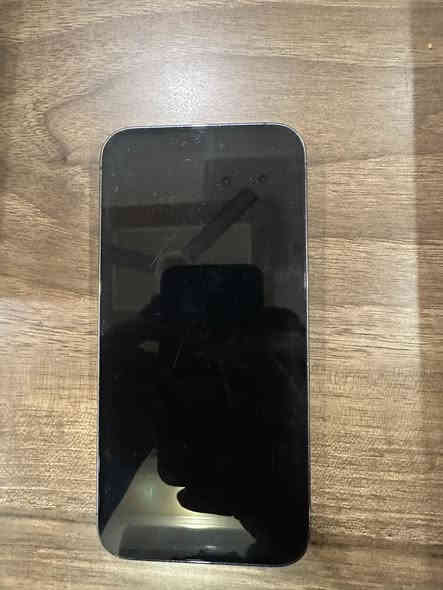 السلام عليكم
ايفون
14 pro max
نظافته ٩٥٪؜
ممفتوح الجهاز ابد 
ولا مبدل بي شي على ايدي من الباكيت
بطاريته 89
مكاني بغداد حي الجامعه

0785 994 5595
