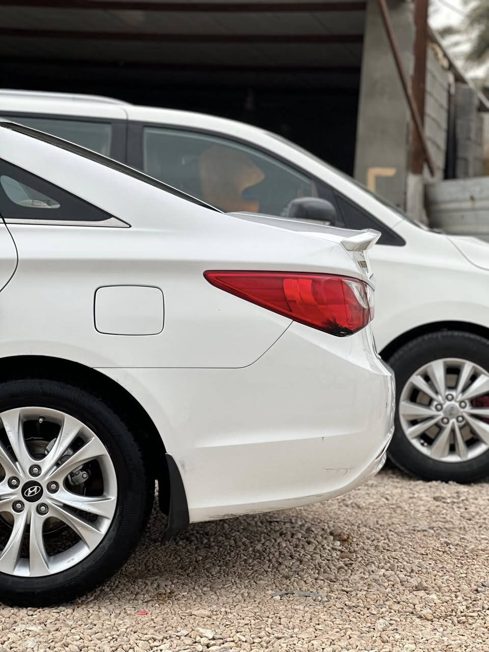 السلام عليكم
سوناتا خليجي 2013

الشركه العامه مكفوله 
رقم بغداد باسمي 

كفاله عامه عده بارد بسيط اقل 4 صابع 

جديده لوك ماشيه123 حقيقي 

مكينه كير كله مكفول 

2400

للاستفسار 

***********
