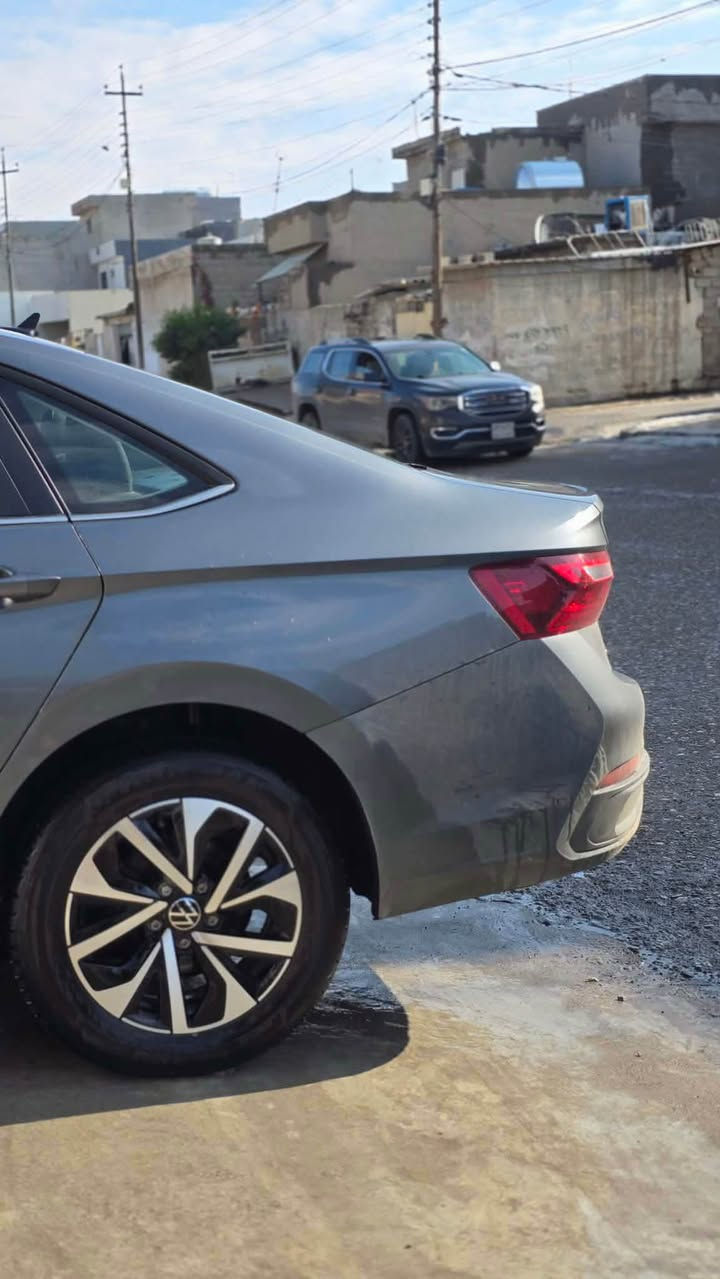 volkswagen jetta بۆ فرۆشتن مۆدیل 2023 مواسەفات s شاشە ئەلکترۆنی خەتی جادە رادار گێر تۆماتیک و عادی ٥ ویل کەپ کامێرە شاشە گەورە سەیارەکە بێ بۆیاخ بێ سارد بی چال و شوخت کلین داخل بوە بەس ماشاللەی دەویت رەنگی نەفتی سەنەوی تازەیە بەناوی خۆمانە مەکینە ١٥ تۆربۆ ماشاللە زۆر بەقوەتە گێر و مەکینە و هەموو گیانی بەشەرت تکایە ئەگەر 
شتەری نی تەلەفون مەکە نرخی 168 مەجالێکی کەم ژمارەی موبایل *********** أربيل, العراق
