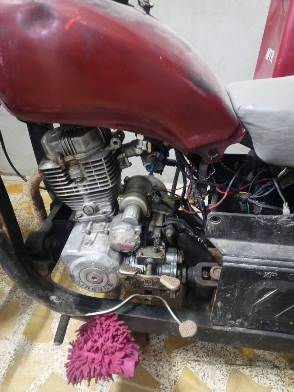 للبيع سعر 750 عنوان حي السماح ***********
