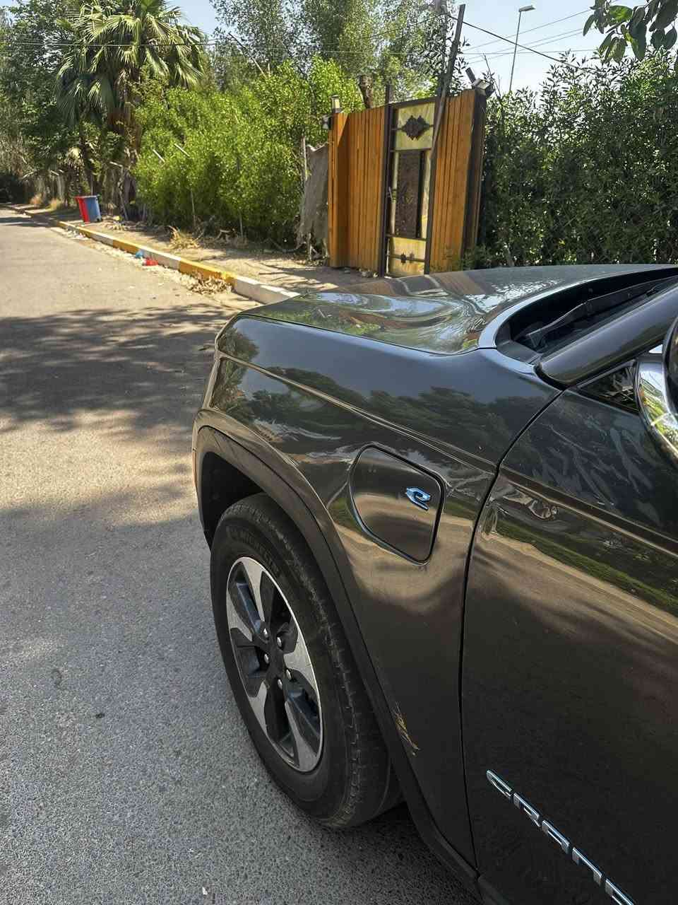🛑سعرررر مناسببب /سعرر مناسب  🛑
#اسم_السيارة: جيب كراند شيروكي 5راكب
#الفئة: هايبرد 4xe
#محرك. 2000 تيربو🔥
#الموديل: 2023
#اللون:فيلي
#اللوحة: رقم بغداد تحويل ثاني يوم رقم جديد
#السعر_المطلوب: 250$ وبي مجال
#ماشيه: 35الف ميل
____________________________
            #الــمــواصــفـــات : 
شاشه كبيره تحكم في ايعازات سياره 
تشغيل عن بعد
كشنات جلد اصل لون 
حساس  خلفي 
كشنات امامي تدفئه وخلفي تدفئه 
كشنات كهرباء 
ستيرن تدفئه 
مري قلاب 
‏Auto start
حساسات خلفيه
كار ابلاي 
بانورما
ردار جانبي 
شاشة في دشبول صدر
لايت زنون
ردار امامي
انارة خلفيه صندوق
خزن وضعيات جلوس 
كامره دواره 360
ويل كب حجم 20
وباقي المواصفات غنيه عن التعريف 
صندوق كهرباء
فورويل
دمام خلفي 
تويترات بل سقف 
حادثه بيه صبغ جاملغين وبنيد ومكانات بدون ايرباك 
___________________________

نتشرف بكم في اي وقت على الارقام
واتساب واتصال متوفر لكم 24 ساعه في خدمتكم
مكاني بغداد
📛بيع مستعجل /بيع مستعجل 📛
***********
