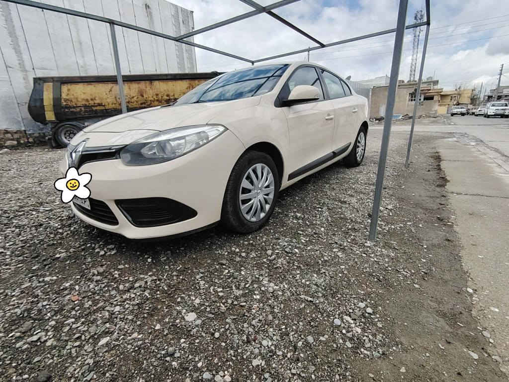 ڕینۆ 
مۆدێل2016
سەنەوی بەسەرچوە 
بێ بۆیاخ یەک پەلە ساردی هەیە
پێشو پشتی کەپسە 
نرخ79گەڵاو مەجال
ژم***********
ژم*********** بنجوين, السليمانية
