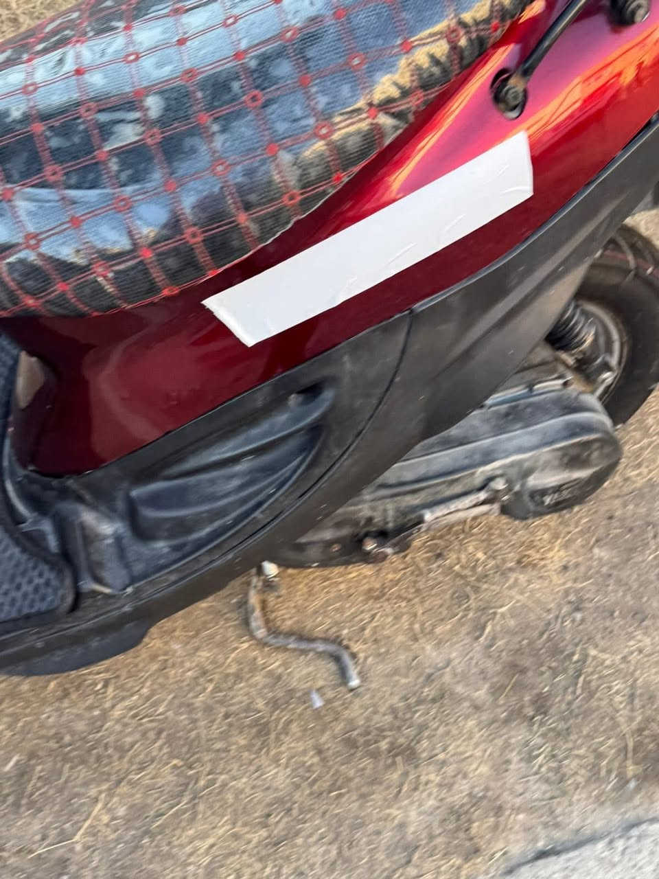 السلام وعليكم دراجه بيجي السرعه 60 مكينه مكفوله نقص بس سلف وسبرينك مال استان تعليك دراجه جديده لوك مكاني بغداد البياع السعر الخاص ***********
