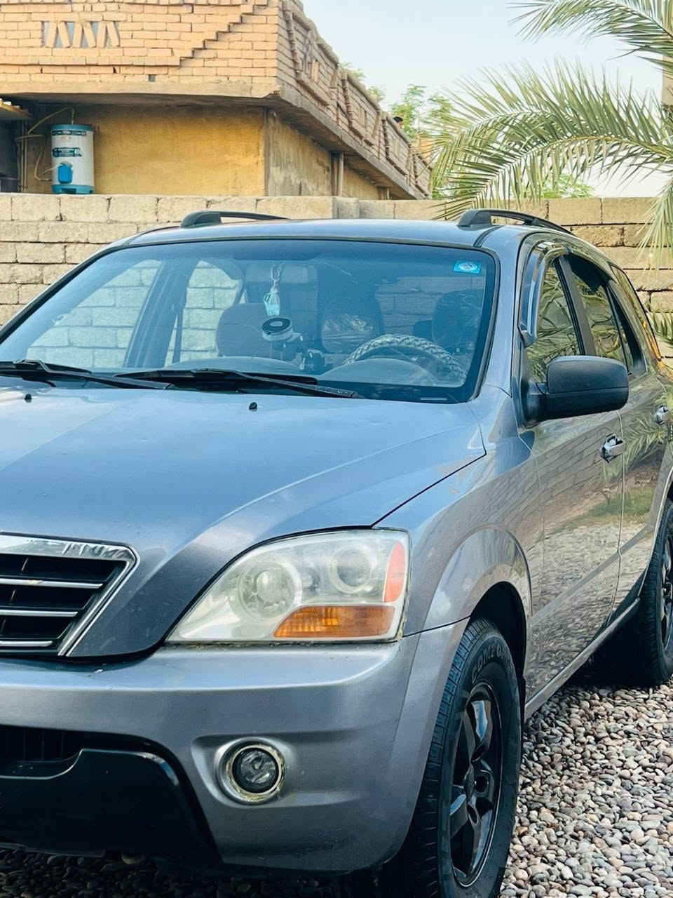 للبيع كيا سورينتو 2008 – وارد أمريكي

 الموقع: كركوك

المواصفات:

موديل: 2008

وارد: أمريكي

5 راكب

محرك: 3.8 V6

الممشى: 159 ألف ميل

قير أوتوماتيك + تعشيق يدوي (Tiptronic)

الحالة:

- حادث سابق بالجامرلغ الخلفي فقط، بدون دواخل، والصبغ في مكان الحادث فقط.

- المحرك جيد لكن فيه نضوح من تحت.

- القير على وضع الأوتوماتيك يحتاج فحص (معشق على الفور ويل)، أما الوضع اليدوي فيعمل بصورة جيدة.

نظام 4WD متوقف.

التبريد يعمل.

أغلب الكهربائيات تعمل.

شاشة مع كاميرا خلفية.

إنارة داخلية تحت المقاعد.

الصدر جديد.

التايرات الأربعة جديدة (عمرها شهر).

السنوية باسمي لغاية 2030.

رقم كركوك.

بطاقة البنزين موجودة.

 السعر المطلوب: 81 

 للاستفسار التواصل على الخاص أو الاتصال.

***********
