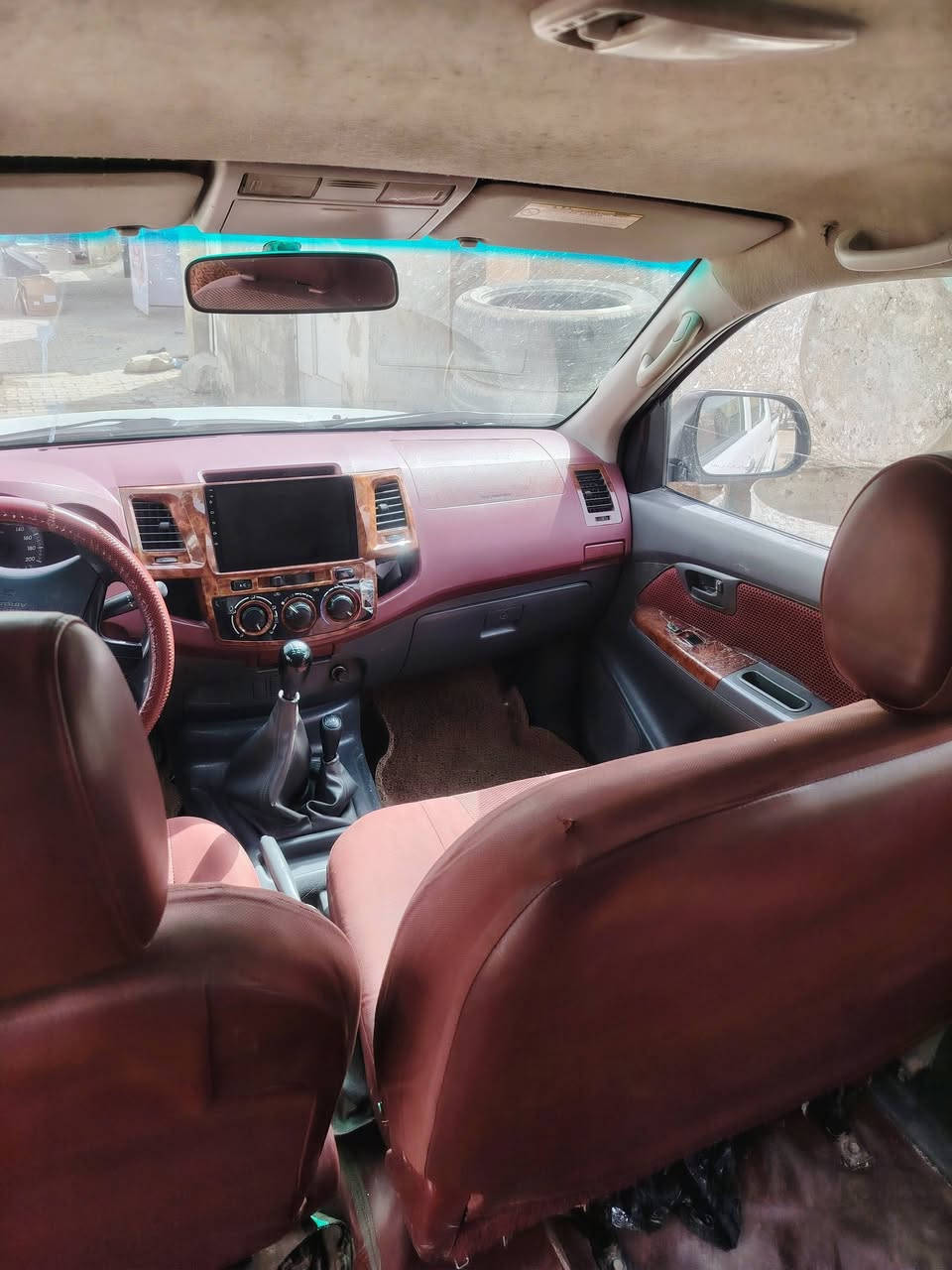 سلام عليكم هايلوكس لبيع موديل 14 كير عادي بيه باردات بدون صبغ  ومعجون منعده الباردات مكفوله تخم تاير حداديه فول السياره مكينه وكير كفاله رقمه دوانيه نكليزي صار 15 م̷ـــِْن جددت سنويته تحويل ثاني يوم سعر 170 وبيه مجال عنواني واسط  الكوت *********** واتساب
