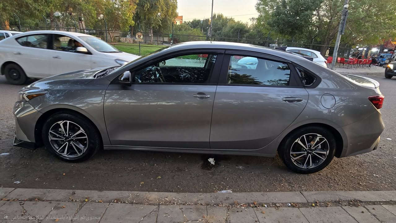 كيا فورتي LXS للبيع موديل ٢٠٢٣ البدي كلين مابي حادث شواصي لغود كله بلاد  حادثها من جوه مضروب الكيس مال كير وبدلت كير جديد نص مواصفات مال فورتي مدوشمها جلد درجة اولى بالنواب تفصال سياره جديده محرك ٢٠٠٠ دوش مابيها اي نقص والدعاميه الاماميه مصبوغه بأمريكا ودوخلها جديد رقم بغداد بأسمي  *********** واتس اب
