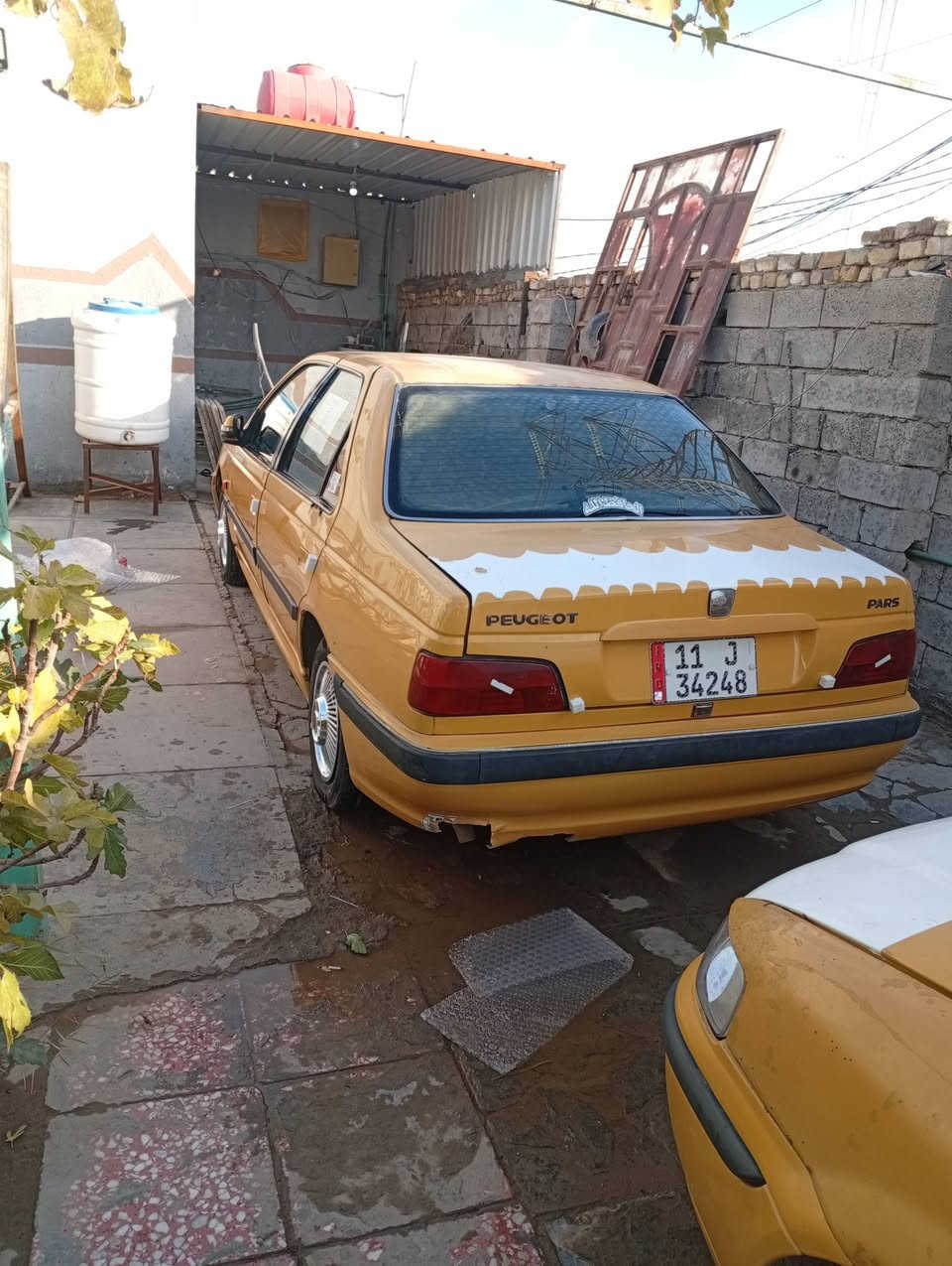 بيجو بارص 2015
رقم بغداد دولي السياره ستوها مداوره ومهزوزة.  لل2030مامطلوبه ربع لاهيئة ولاغرامات السياره بسمنه
مابدل بيها ولاقطعه
كير ومكينه مكفولات كفالة
تبريد تدفئة شغال
مشط جديد بور جديد سلف جديد
تخم تاير وسبير جدد
مسجل دمام
دبلات جدد 
كهربائيات كلها شغالة
بطنها وكشرها شوفه عينك خير م̷ـــِْن الله 
السعر 42
الديوانية
‏‪0781 943 0755‬‏
