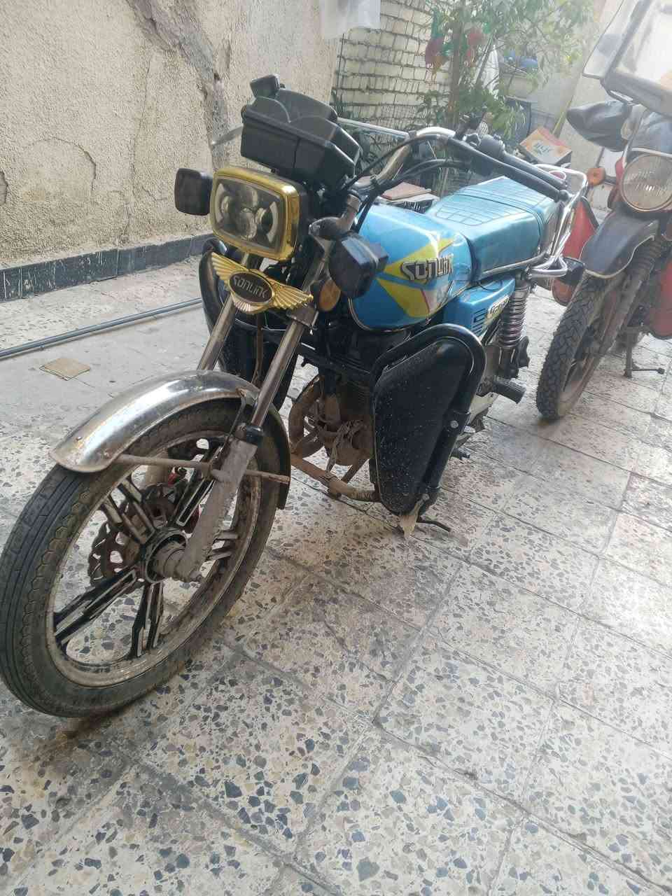 سلام عليكم دراجة ايراني 5كير مكينة 150 دراجة كفالة عامة موديل 2023
دراجة جديدة نقص باتري ودبل امامي دراجة مال حيل جديدة كفالة سعر 550قفل قفل محتاج واريد ابيعهة عنواني بغداد مدينة صدر منطقة الحبيبيبة ***********
