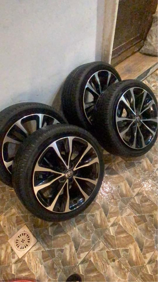 السلام عليكم
للبيع ويلات قياس 17 ختم تويوتا كندي

ملاحظة: الويلات وياها تايرات، لكن ما أعرف حالتهم شلون، لذلك البيع على الويل فقط واللي يريد يفحص التايرات بنفسه.

للاستفسار واتساب:
***********
