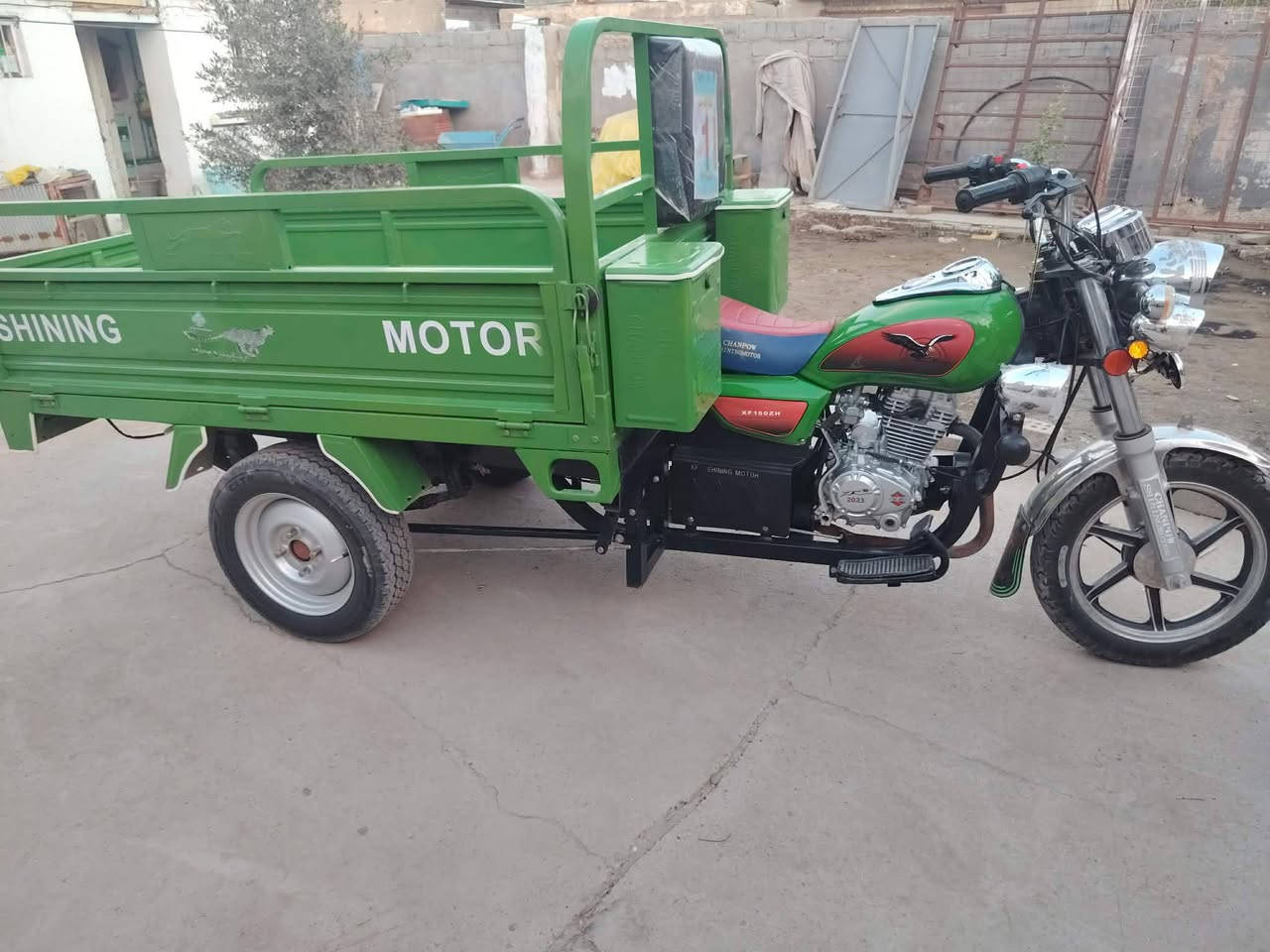 سلام عليكم ستوته البيع مديل 23السعره خاص ***********
