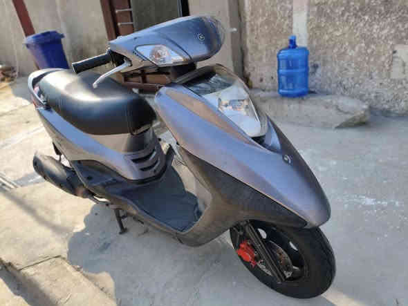 دراجة بريز رمبة شهر 9 الون فيلي ماشية 15 الف موديل 2009 دراجة نضيفة تخبل تيرات جدد دراجة نوزل كلة اديرلهة محسن عنوان بغداد جديدة دراجة صارت علية ب1250 قيم وأخذ حك الله رقم ***********
