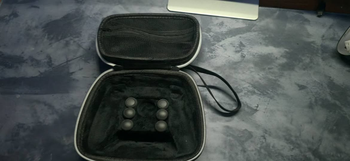 سلام عليكم

يده كيم سير pro وايرلس كامل الملحقات   ونظافه 100% مع اشتراك كيم باس شغال غير متفعل

سعر 125  عنواني بغداد و يوجد توصيل  تواصل واتساب او اتصال فقط ***********
