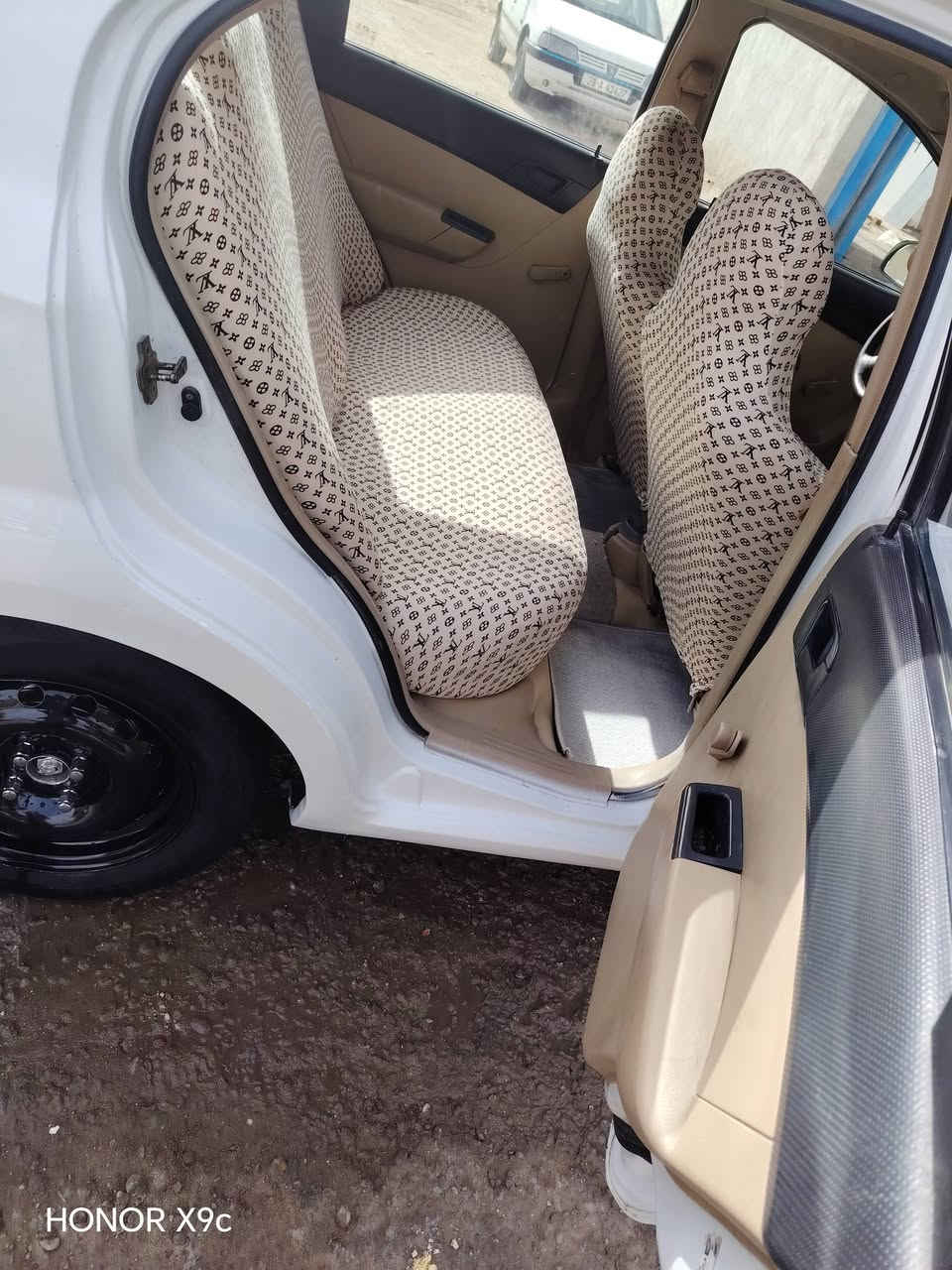 سلام عليكم افيو موديل 14 رقم مثنى مشروع وطني صبغ  احزام سياره محرك كير جدد محركه مسكر بيع فقط بيه ضربه بل عتبه كدام مكاني  نجف سعر 60 وبيه مجال قليل استفسار عل رقم  تبريد بس غاز ***********
