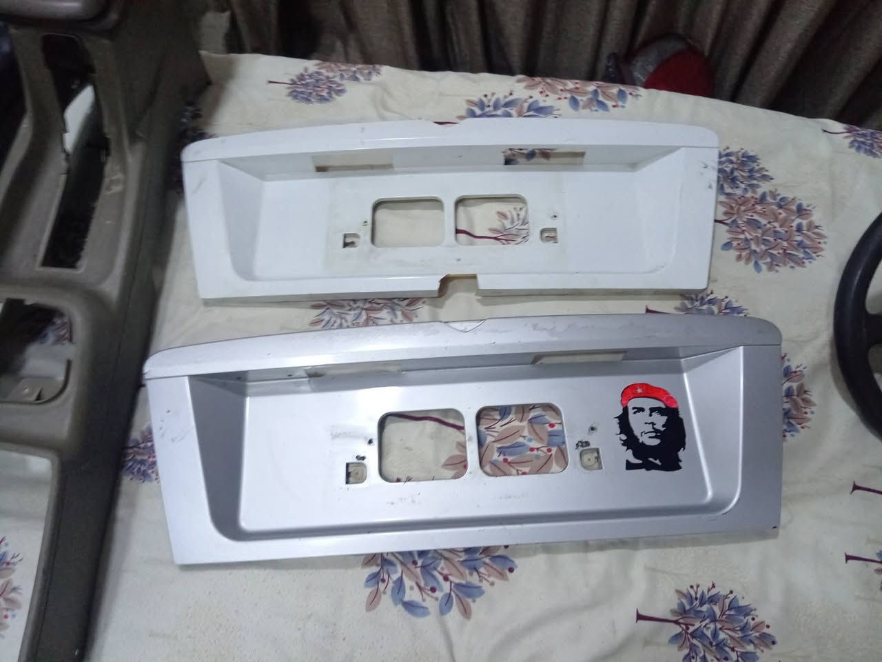 السلام عليكم شباب للبيع غراض سمند اصليه بيجو كلمن وسعره ***********
