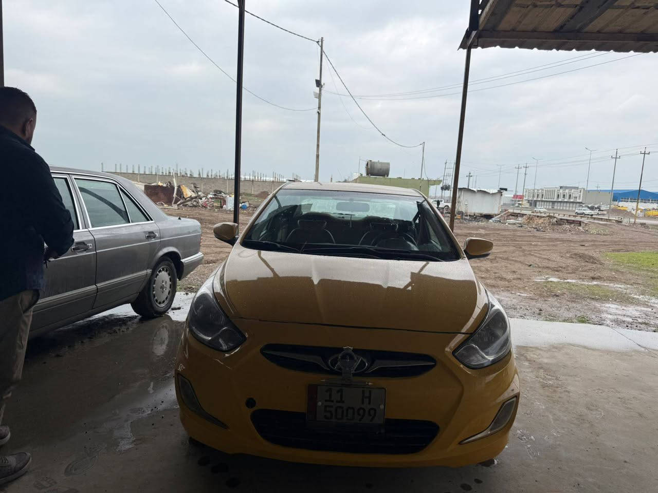 السلام وعليكم للبيع اكسنت خليجي موديل 14 محرك 16 دوش كير اي تي السياره بدون ظرر  بدون تبديل بيها تلكيط معجون حيل بصيط تكم قماره شواصي لغده كله كفاله رقم مصطره جديد مكان السياره موصل تبريد تدفئه كله شغل تخم تاير سياره جاهزه على اخر حبايه *********** بي واتساب
