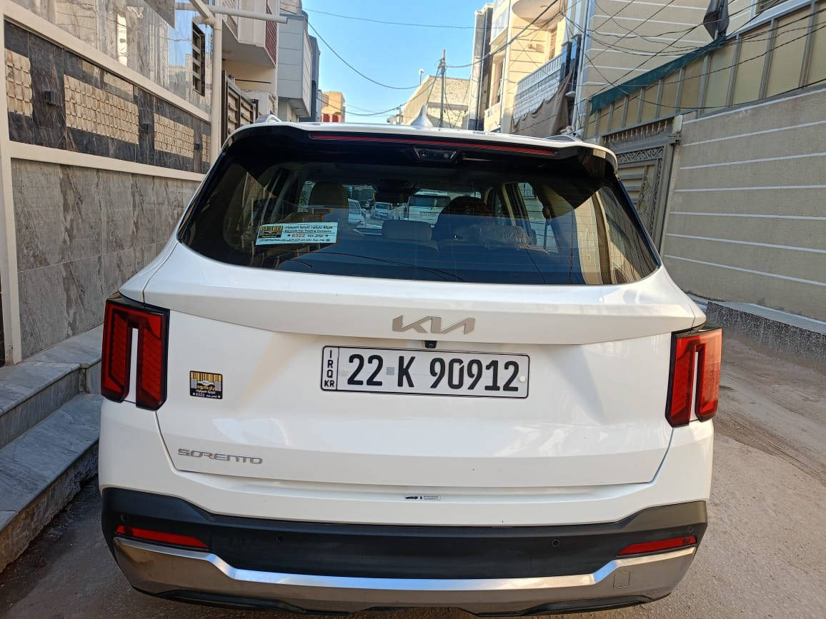 سورنتو 2025 خليجي. فول مواصفاتها 
محرك ٦ سلندر 
بصمة وتشغيل عن بعد 
كراسي كهرباء
صندوق كهرباء 
كير ماوس 
شفتات بالاستيرن
هاند بريك بصمة 
ثلاث قطع تبريد 
مانع انزلاق ومانع انحدار 
سبعه راكب
إنارة محيطية
قماره بانوراما
فول تحكمات استيرن 
كامرة دوارة
حساس أمامي وخلفي
المواصفات الباقيه معروفه 
السيارة كفاله عامه  السعر 345$ وبيها مجال مكاني كربلاء . لاستفسار ***********
