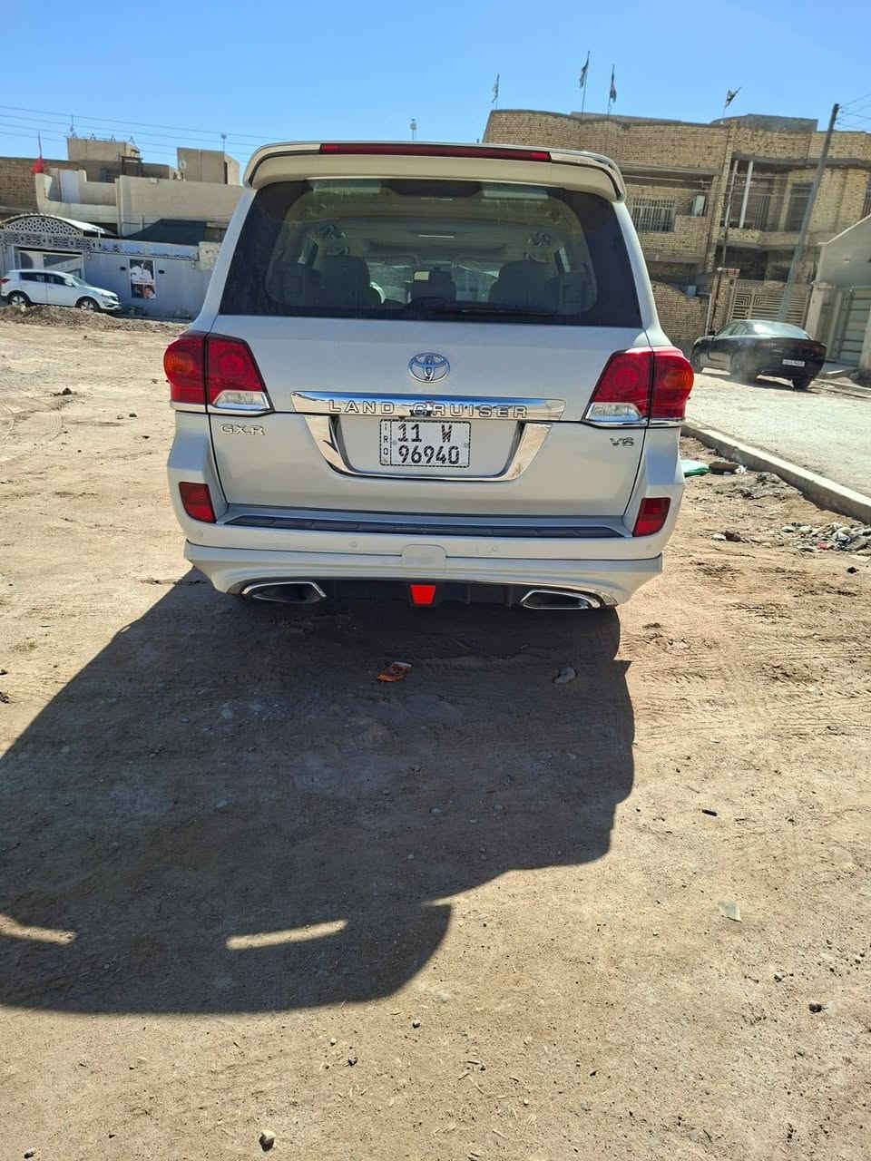 لاندكروز للبيع موديل ٢٠١٥ 
كلشي موثق بالسونار السيارة جاهزة 
ماشية ١٣٦ 
***********
السعر ٣٨٠
